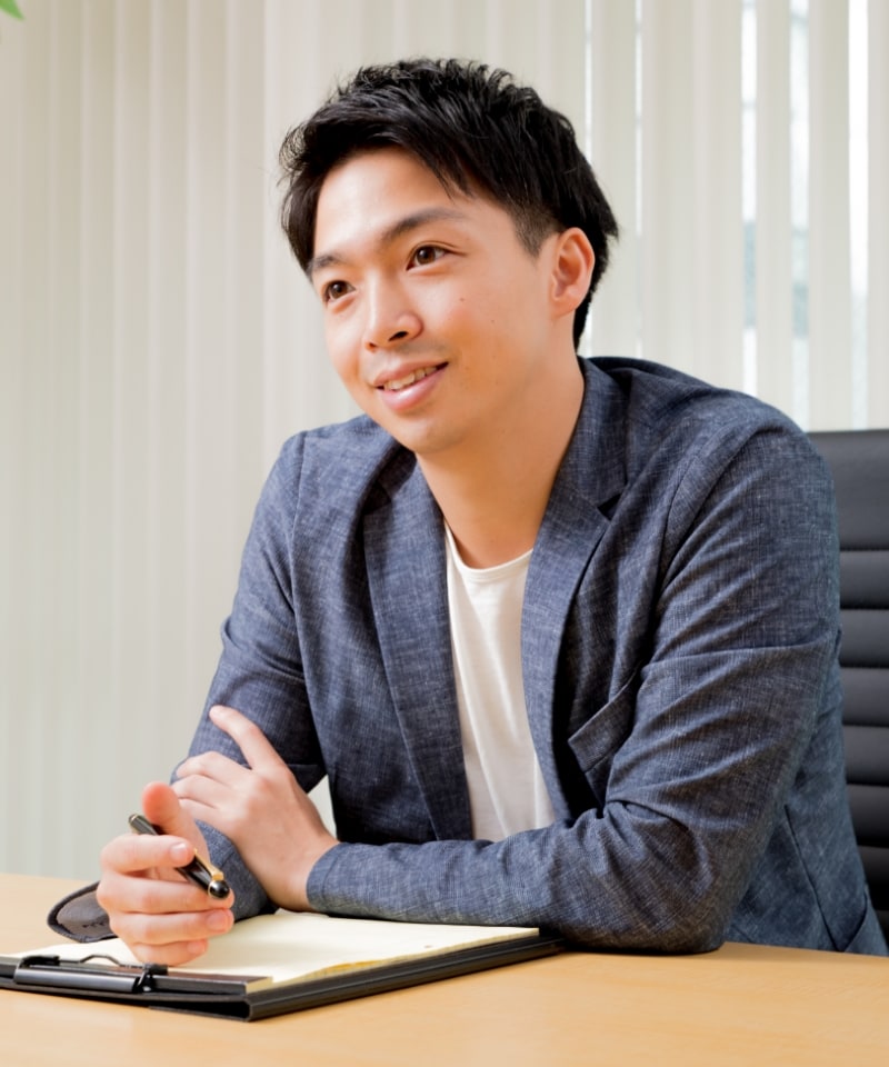 SENIOR ASSOCIATE Kentaro Sano
